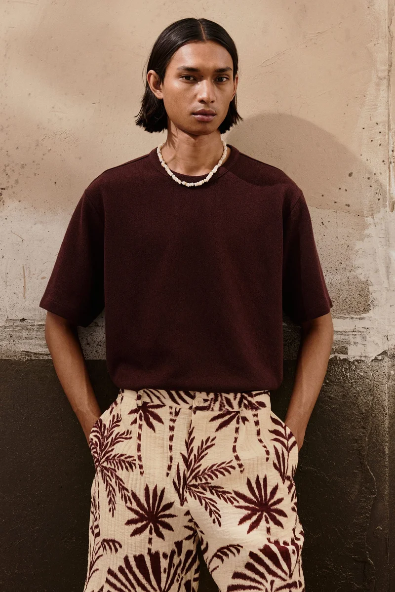 اتش اند ام تي-شيرت بقصّة فضفاضة